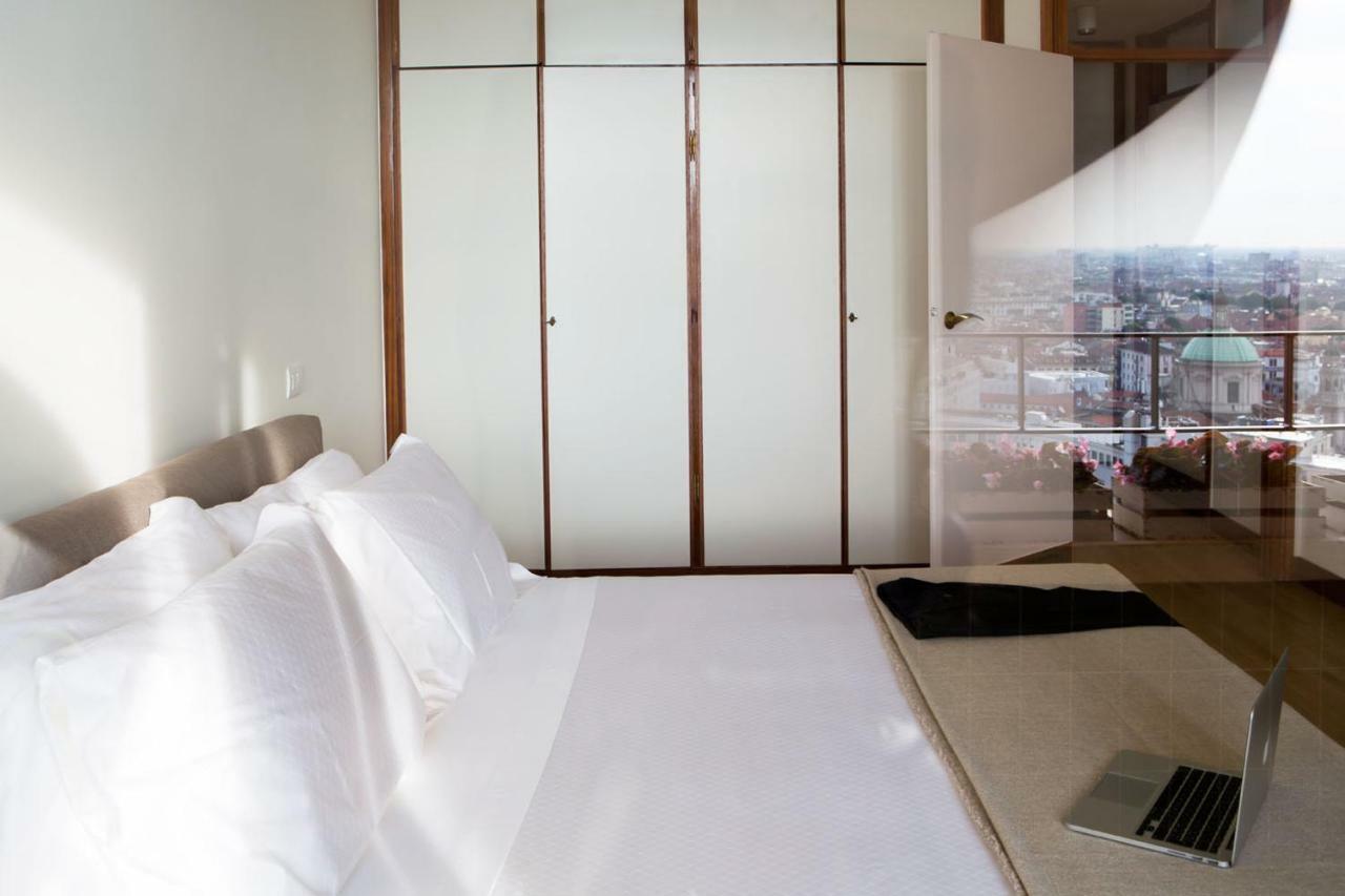 Domux Home Torre Velasca Milan Extérieur photo