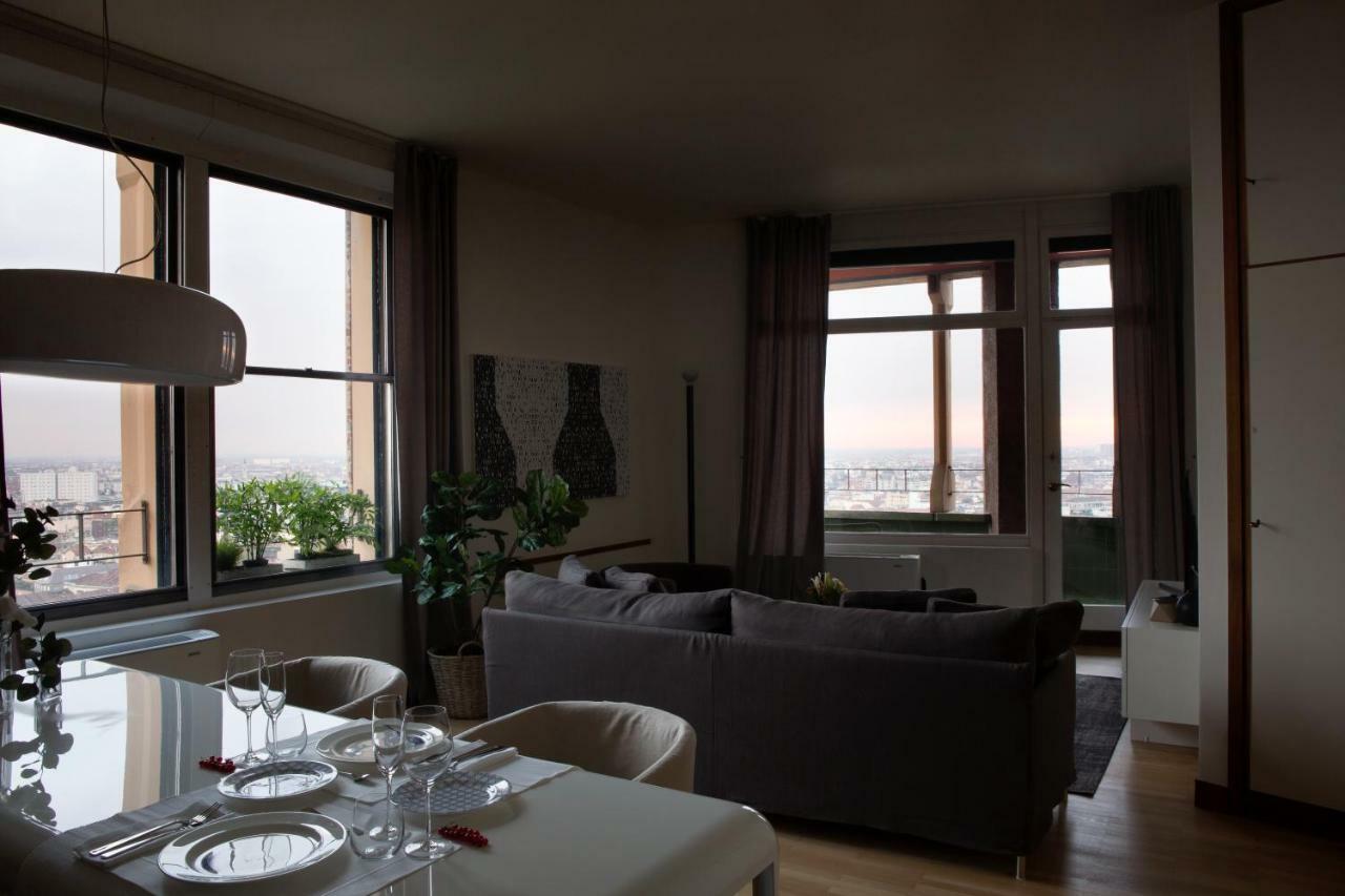 Domux Home Torre Velasca Milan Extérieur photo